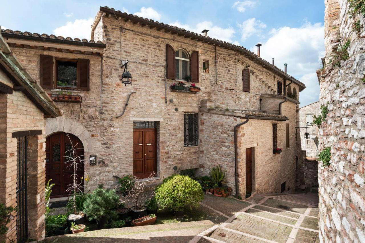 Casa Clara Appartamenti 阿西西 外观 照片